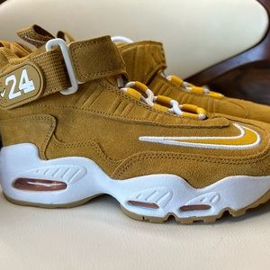 NIKE AIR GRIFFEY MAX 1 SHOES YOUTH SIZE 5… SAME DAY SHIPPING